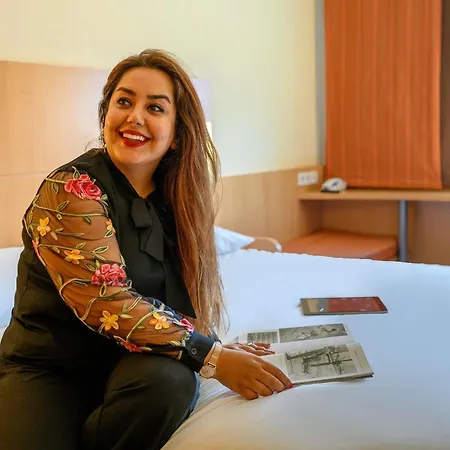 Ibis Stuttgart Airport Messe لينفلدن اشتردين