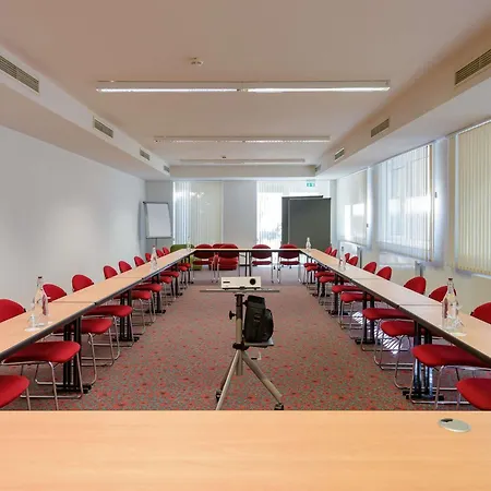 Hotel Ibis Stuttgart Airport Messe 2*