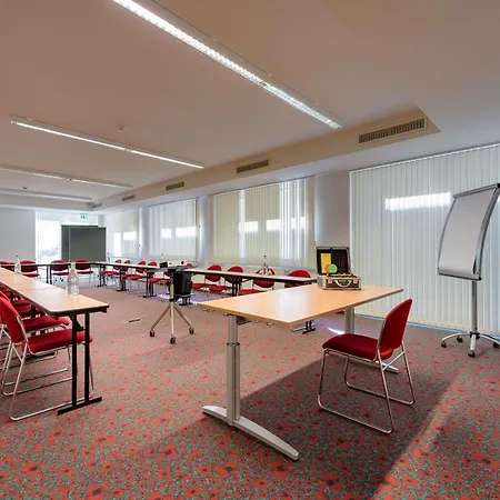 Ibis Stuttgart Airport Messe