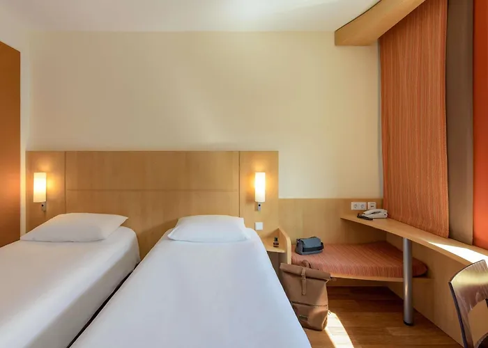 Ibis Stuttgart Airport Messe 2*