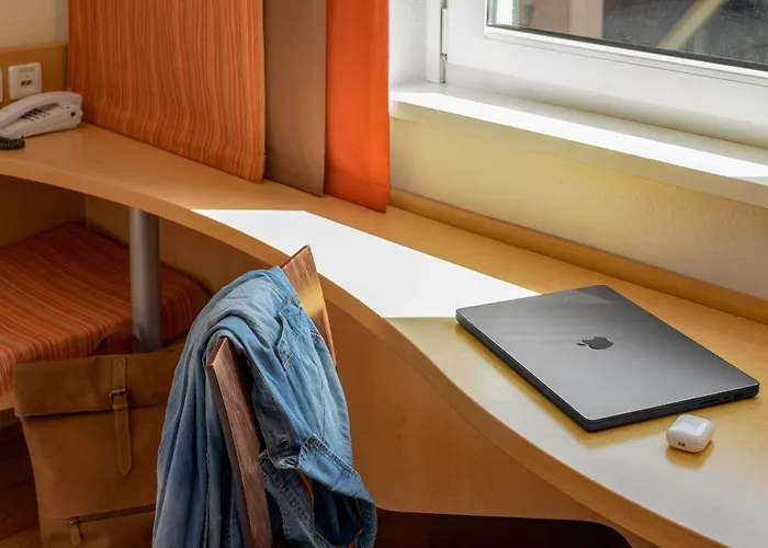 Ibis Stuttgart Airport Messe Hotel 2*